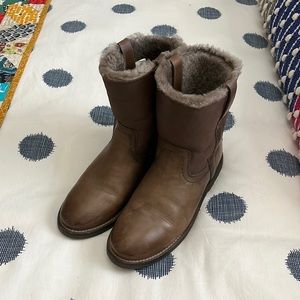 Frye Celia shearling leather Boots 8